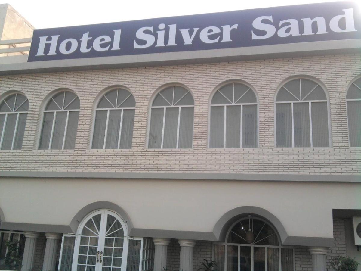 Hotel Silver Sand Multan Eksteriør bilde