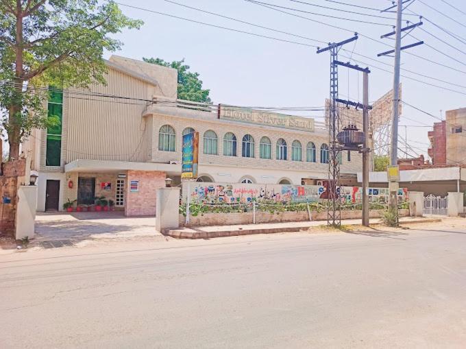 Hotel Silver Sand Multan Eksteriør bilde