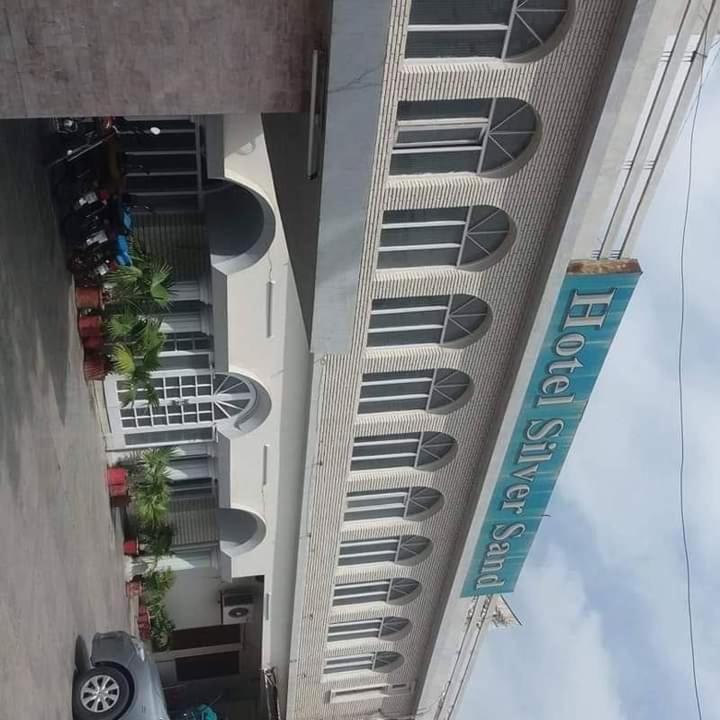 Hotel Silver Sand Multan Eksteriør bilde