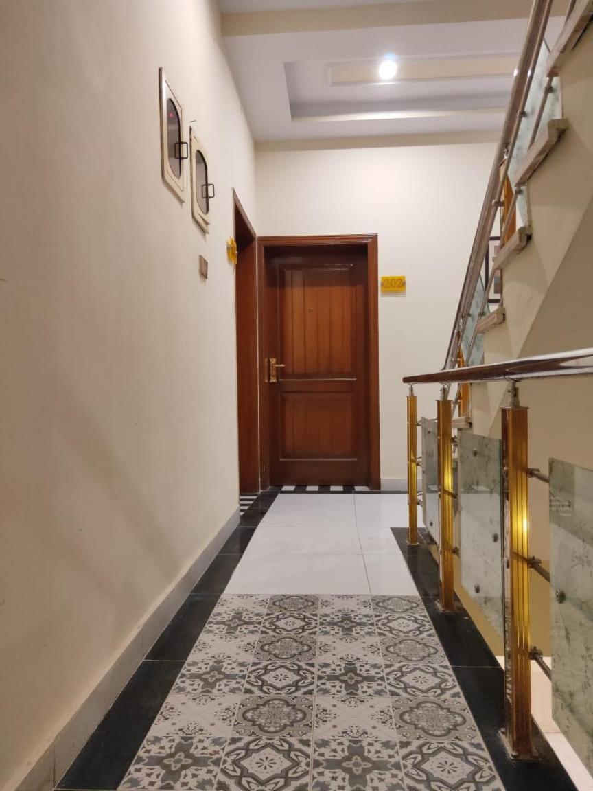 Hotel Silver Sand Multan Eksteriør bilde